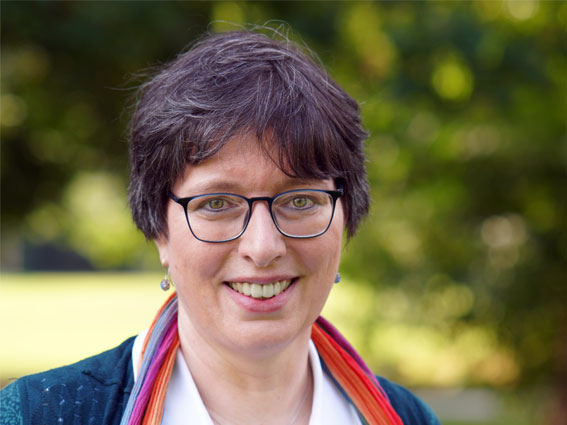 2026-Katrin-Hentschel